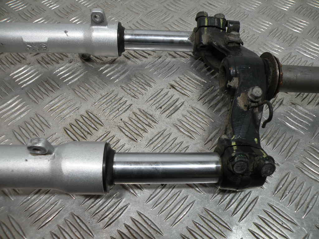 Fourche PEUGEOT KISBEE 50 2T -2019-