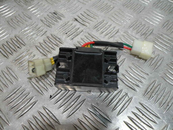 Régulateur de tension PEUGEOT KISBEE 50 4T -2020-