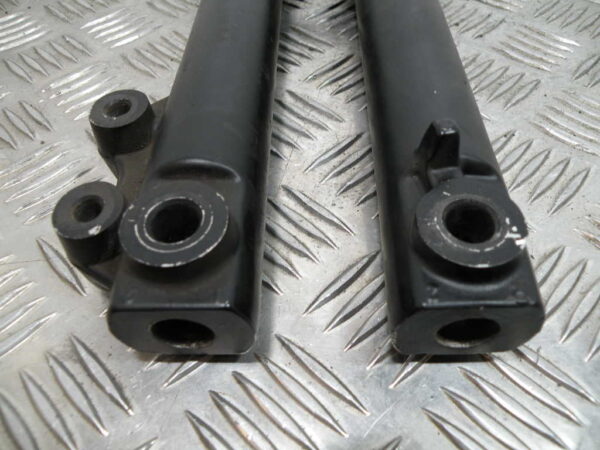 Tube de fourche PEUGEOT KISBEE 50 4T -2020-