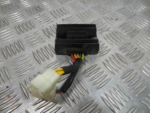 Régulateur de tension PEUGEOT KISBEE 50 4T -2022-