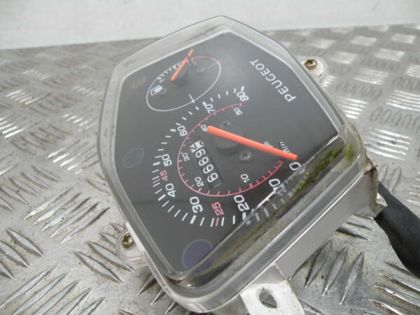 Compteur (16 669 km) PEUGEOT KISBEE 50 4T -2022-