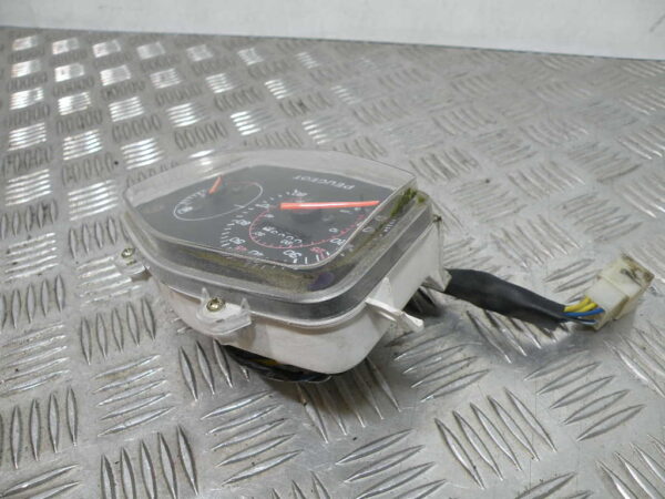 Compteur (16 669 km) PEUGEOT KISBEE 50 4T -2022-