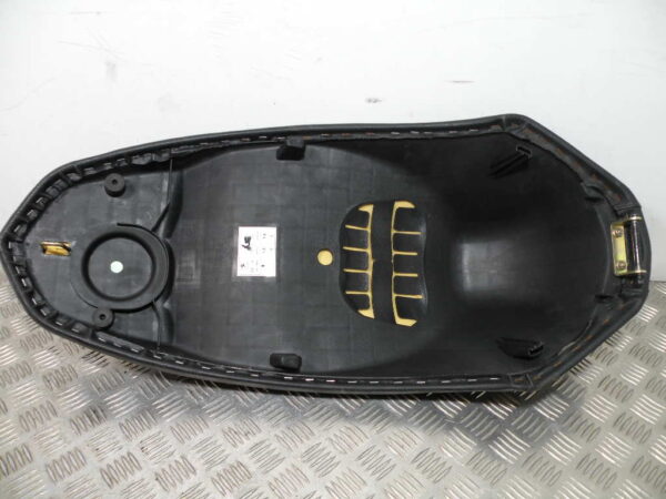 Selle PEUGEOT KISBEE 50 4T -2023-