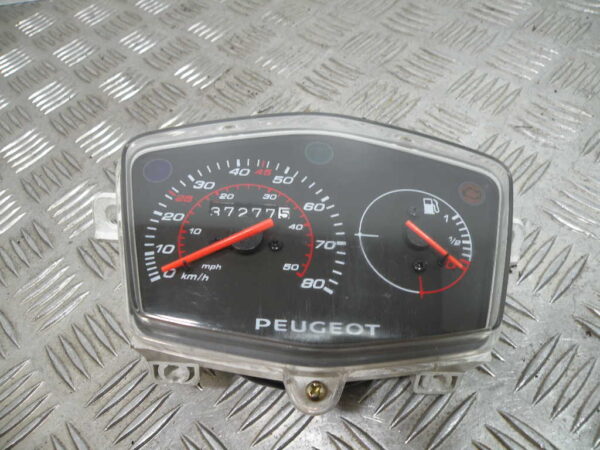 Compteur (37 277 km) PEUGEOT KISBEE 50 4T -2023-