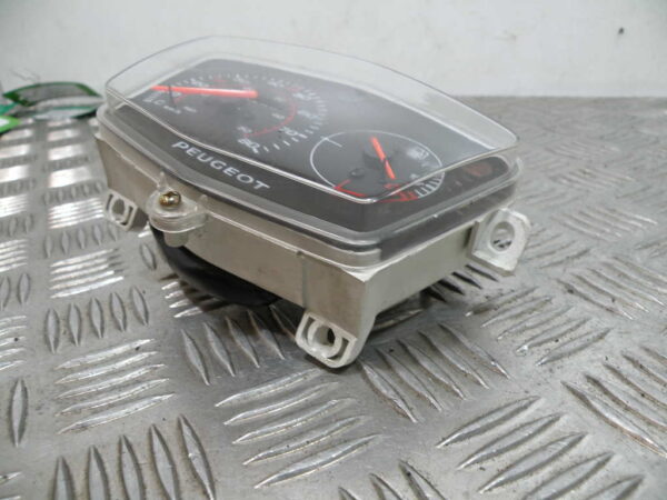 Compteur (37 277 km) PEUGEOT KISBEE 50 4T -2023-