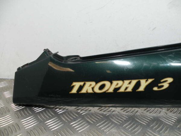 Coque arrière droit TRIUMPH TROPHY 3 900 4T -1993-
