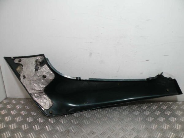 Coque arrière droit TRIUMPH TROPHY 3 900 4T -1993-