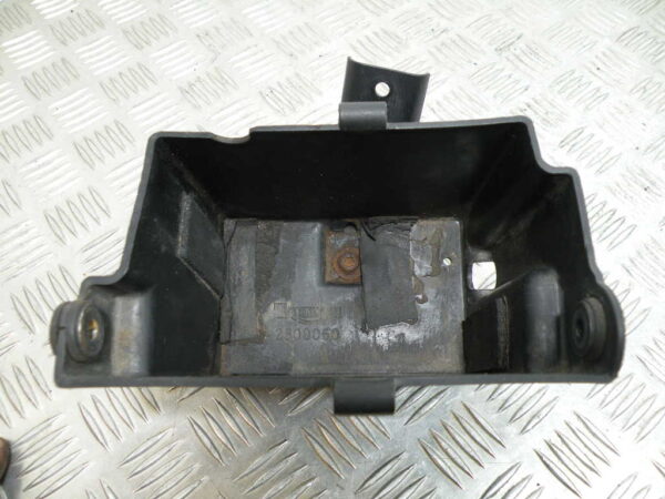Bac à batterie TRIUMPH TROPHY 3 900 4T -1993-