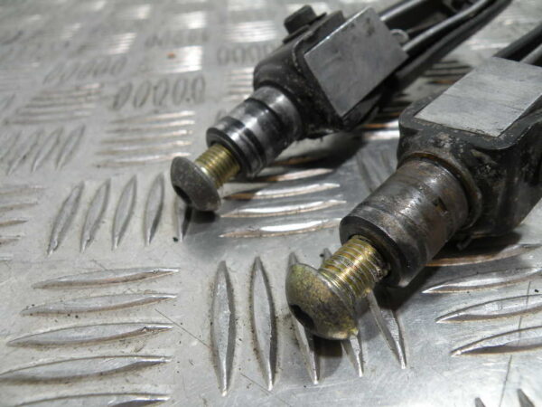 Repose pied avant TRIUMPH TROPHY 3 900 4T -1993-