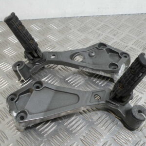 Platine repose pied TRIUMPH TROPHY 3 900 4T -1993-