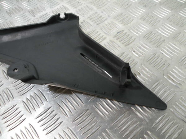 Carénage sous selle  YAMAHA DIVERSION 600 4t -1995
