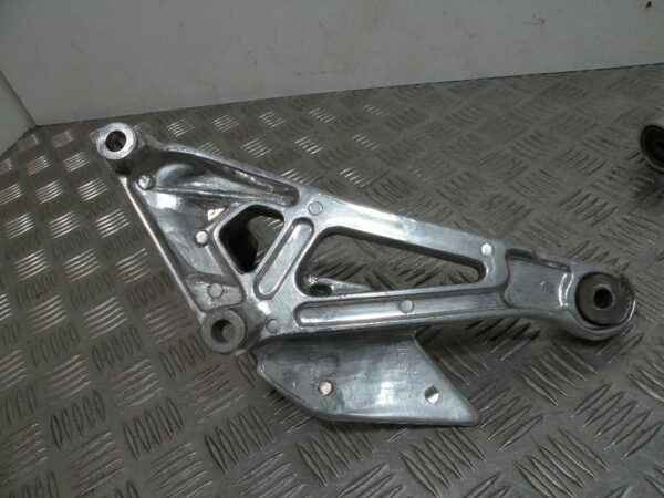 Platine repose pied YAMAHA DIVERSION 600 4t -1995