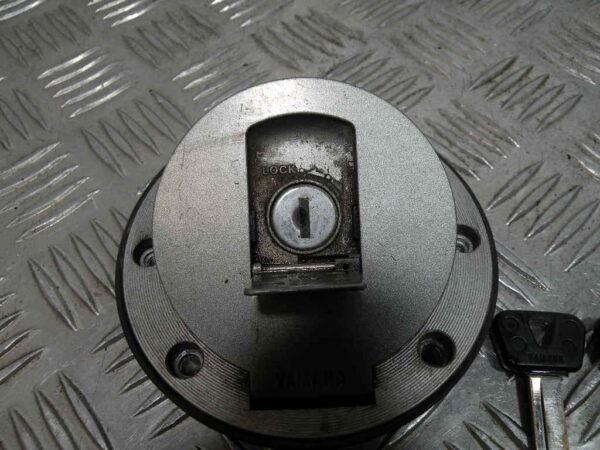 Trappe à carburant (avec clef) YAMAHA DIVERSION 600 4t -1995