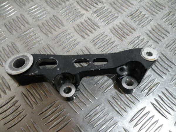 Support d’étrier de frein arrière  YAMAHA DIVERSION 600 4t -1995
