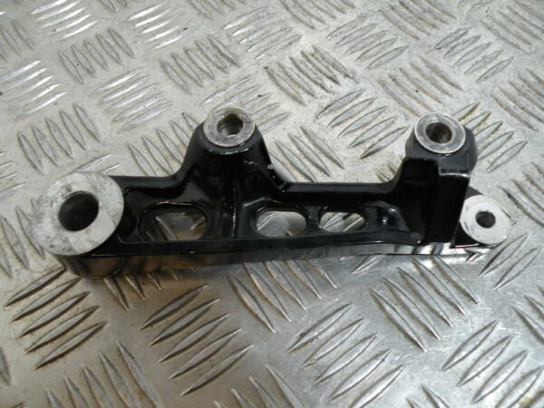 Support d’étrier de frein arrière  YAMAHA DIVERSION 600 4t -1995