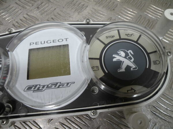 Compteur (28 903 km) PEUGEOT CITYSTAR 50 2t -2016-