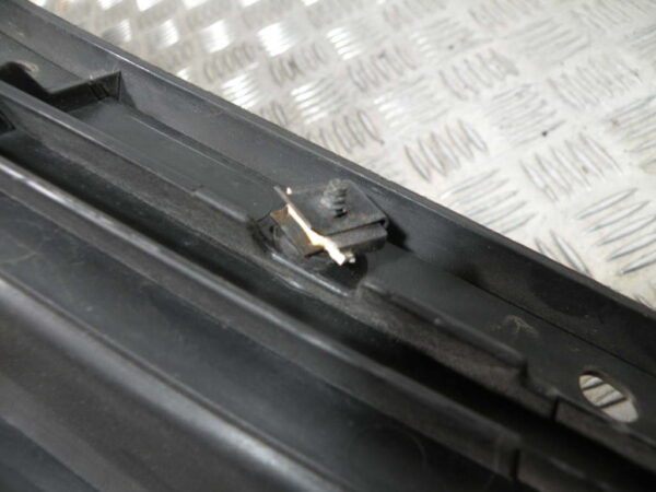 Marche pied gauche HONDA FORZA 250 4t -2008-
