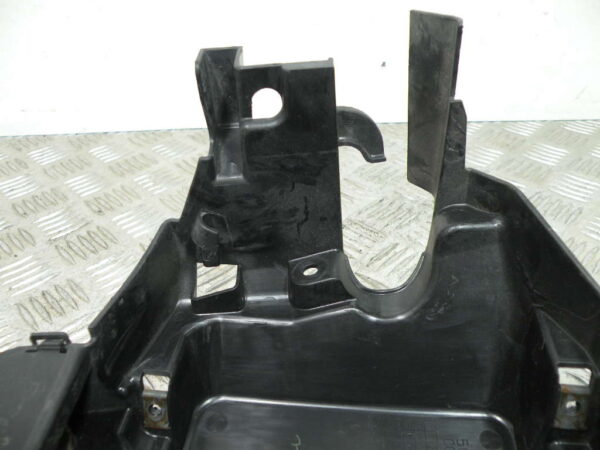 Boite à fusible HONDA FORZA 250 4t -2008-