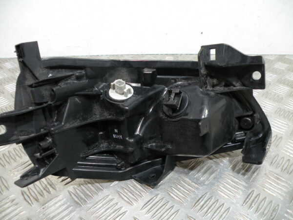 Feu et clignotant arrière gauche HONDA FORZA 250 4t -2008-