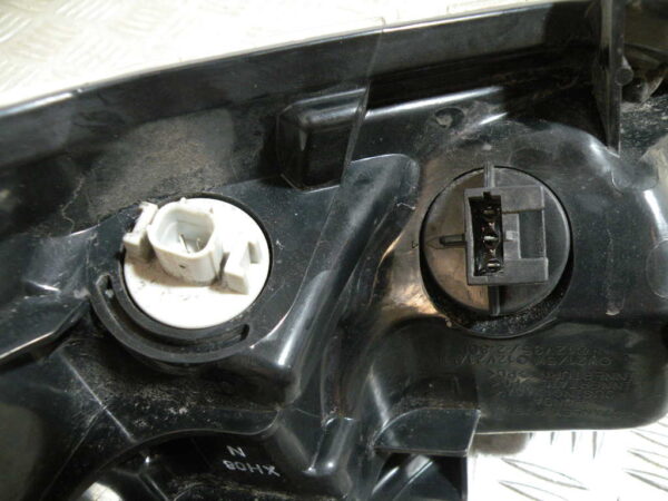 Feu et clignotant arrière gauche HONDA FORZA 250 4t -2008-