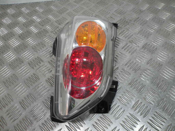 Feu et clignotant arrière droit HONDA FORZA 250 4t -2008-