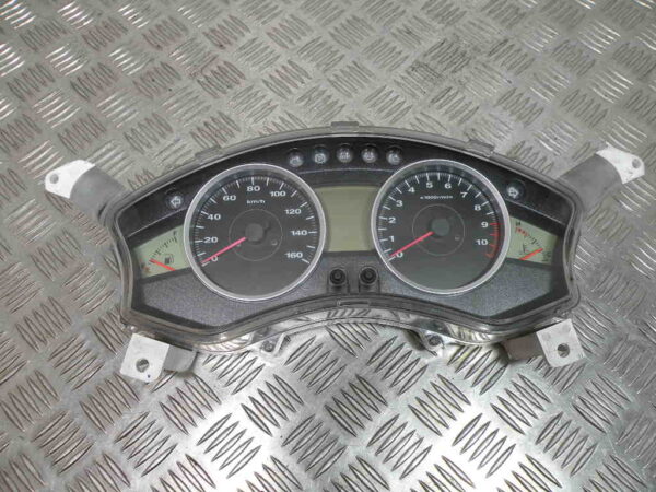 Compteur (29 445 km) HONDA FORZA 250 4t -2008-
