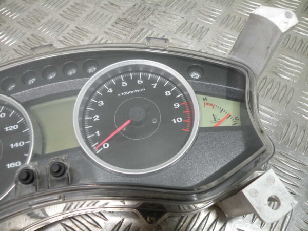 Compteur (29 445 km) HONDA FORZA 250 4t -2008-