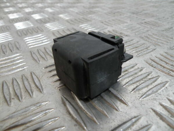 Relais démarreur HONDA FORZA 250 4t -2008-