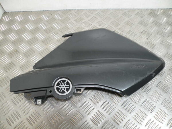 Carénage flanc avant gauche YAMAHA XMAX 125 4t -2015-