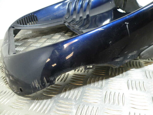 Carénage bouclier avant  APRILIA SCARABEO 125 4t -2003-