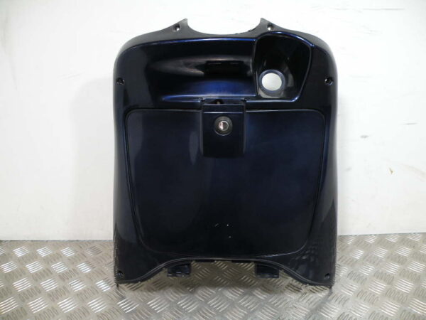 Tablier intérieur (sans clef) APRILIA SCARABEO 125 4t -2003-