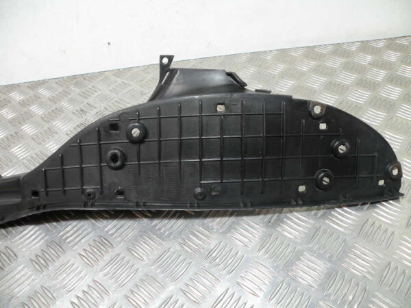 Marche pied APRILIA SCARABEO 125 4t -2003-