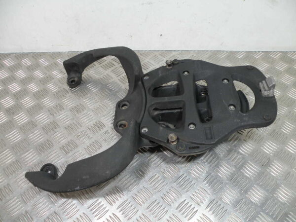 Poignées passager avec support top case APRILIA SCARABEO 125 4t -2003-