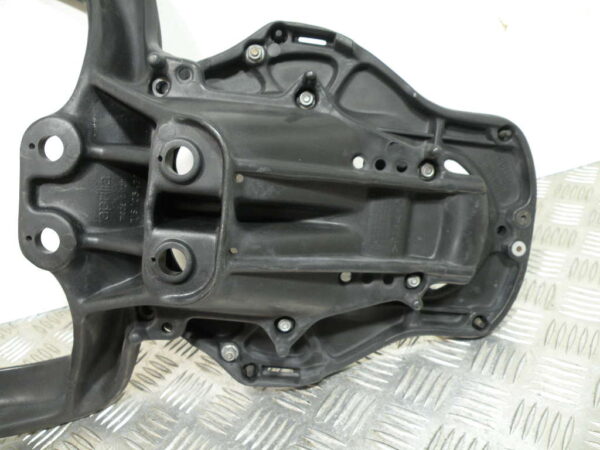 Poignées passager avec support top case APRILIA SCARABEO 125 4t -2003-