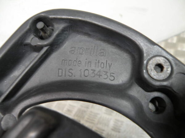 Poignées passager avec support top case APRILIA SCARABEO 125 4t -2003-