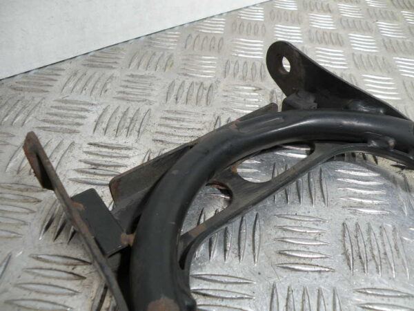 Béquille centrale APRILIA SCARABEO 125 4t -2003-