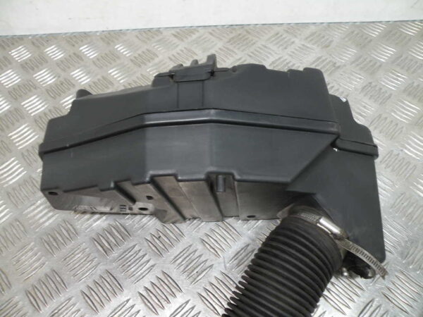 Boite à air APRILIA SCARABEO 125 4t -2003-