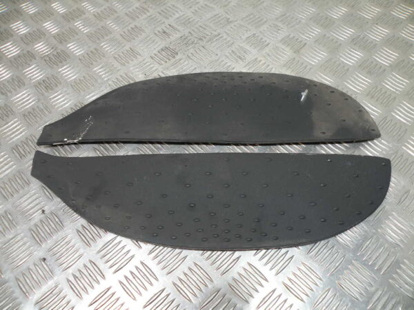 Tapis de marche pied APRILIA SCARABEO 125 4t -2003-