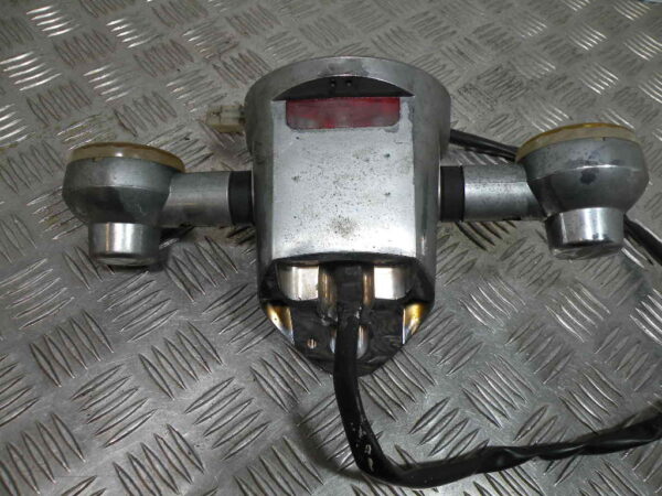 Feu arrière avec clignotant APRILIA SCARABEO 125 4t -2003-