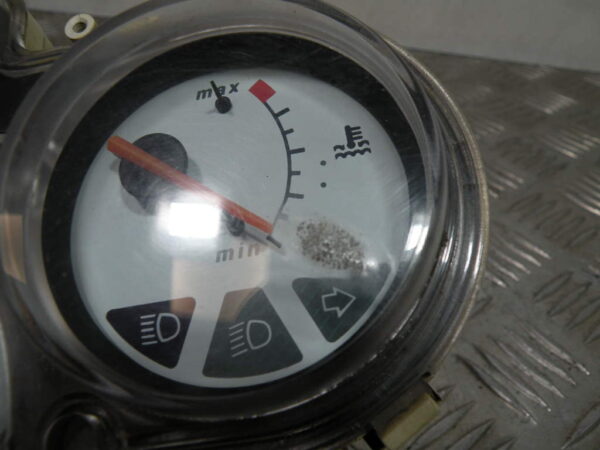Compteur (13 301 km) APRILIA SCARABEO 125 4t -2003-