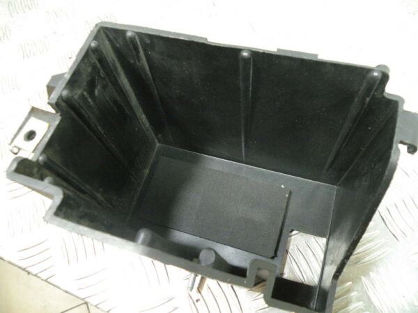 Support batterie APRILIA SCARABEO 125 4t -2003-