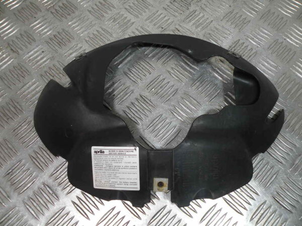 Carénage sous fourche APRILIA SCARABEO 125 4t -2003-