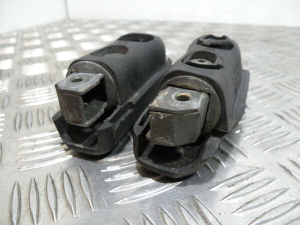 Repose pied APRILIA SCARABEO 125 4t -2003-