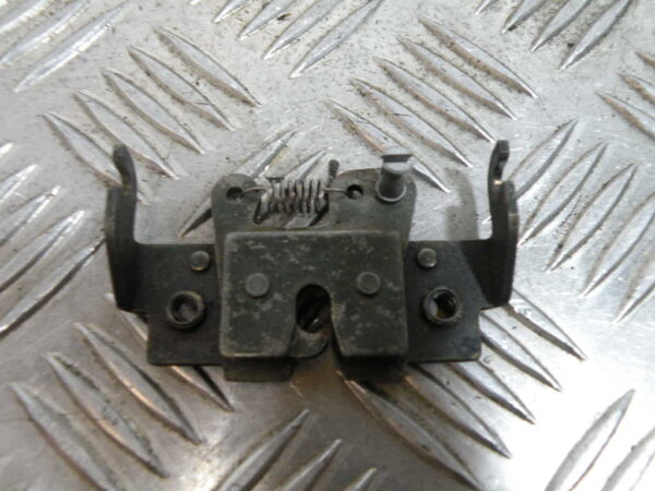 Serrure de selle APRILIA SCARABEO 125 4t -2003-