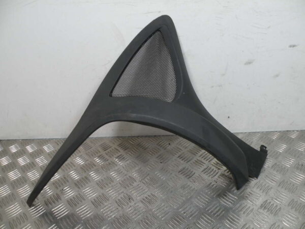 Carénage latéral gauche PIAGGIO MP3 YOURBAN 125 4t -2011-