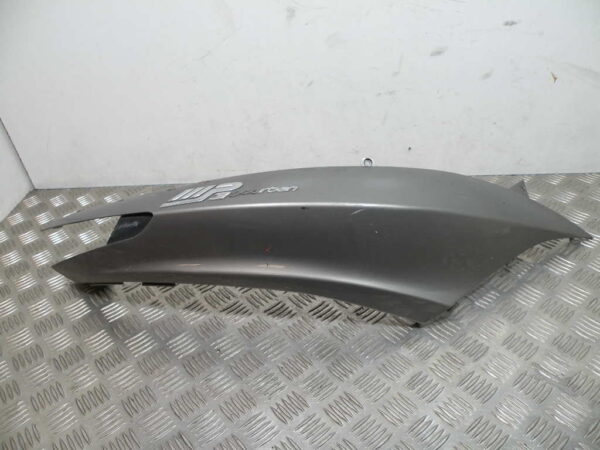 Carénage coque arrière droit PIAGGIO MP3 YOURBAN 125 4t -2011-