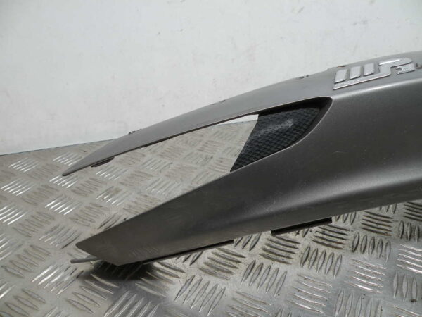 Carénage coque arrière droit PIAGGIO MP3 YOURBAN 125 4t -2011-