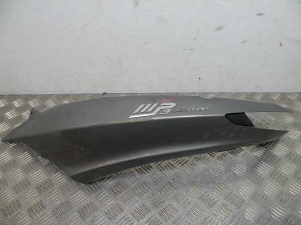 Carénage coque arrière gauche PIAGGIO MP3 YOURBAN 125 4t -2011-