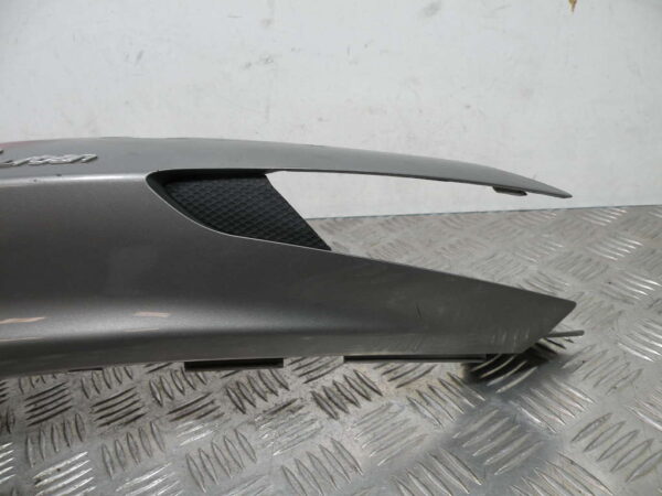 Carénage coque arrière gauche PIAGGIO MP3 YOURBAN 125 4t -2011-