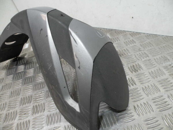 Garde boue avant droit PIAGGIO MP3 YOURBAN 125 4t -2011-